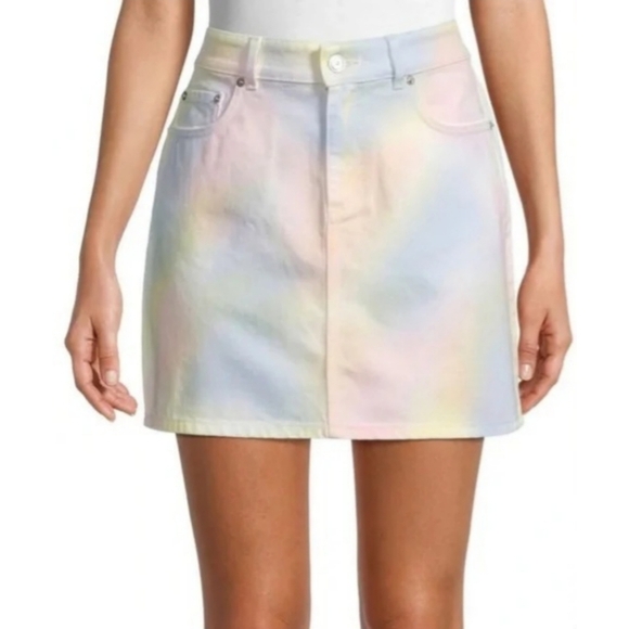 Ganni Dresses & Skirts - Ganni Multicolored Wash Shiloh Denim Skirt (SZ 42)